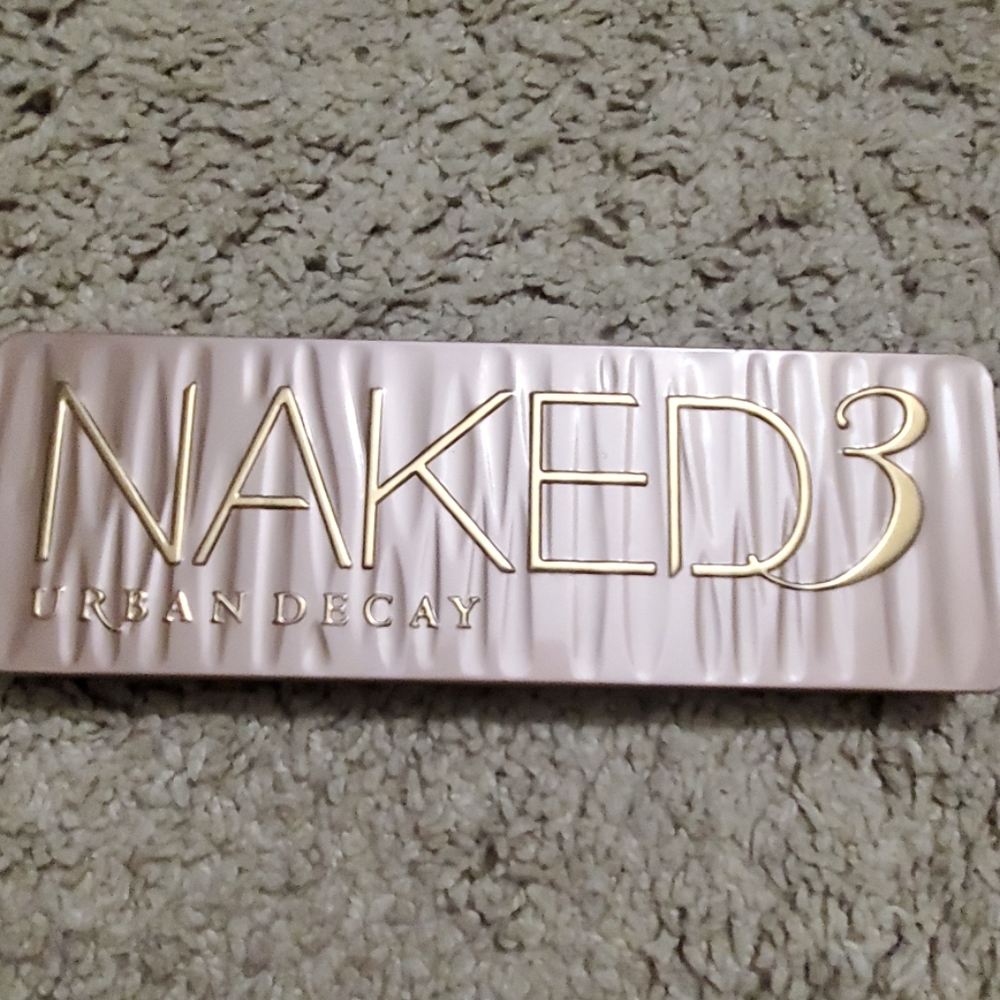 Urban Decay Naked 3
